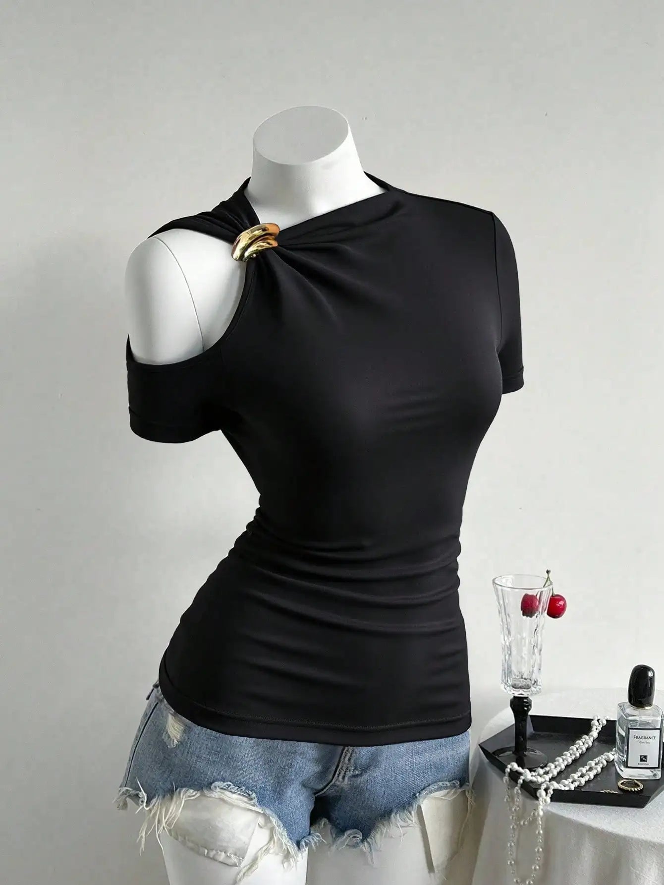 Asymmetrical Cold-Shoulder Fitted Top
